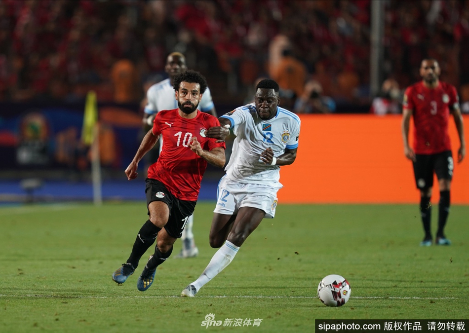 每體：巴薩今日完成本周最后一次訓練，弗里克因私事缺席