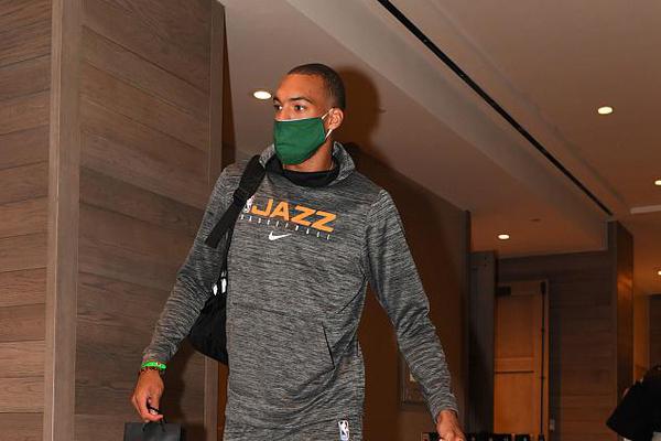 2025年10月8日 12:38:54懂球帝                 近日，貝爾接受了《Front Office Sports》的采訪，在采訪中，這位具有歷史地位的威爾士前球星借此解釋了他在美