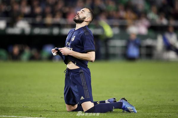 誰才是GOAT？UFC冠軍：現(xiàn)在變了，我選C羅因為他是人類