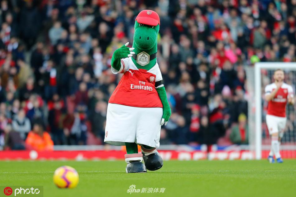 英媒：沃克經紀人已告知沙特聯(lián)賽，球員離開曼城后最終打算留歐洲