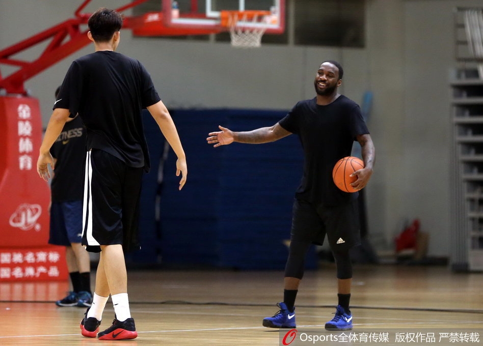 繼岡崎慎司之后，三笘薰是第二位英超對曼城進球的日本球員