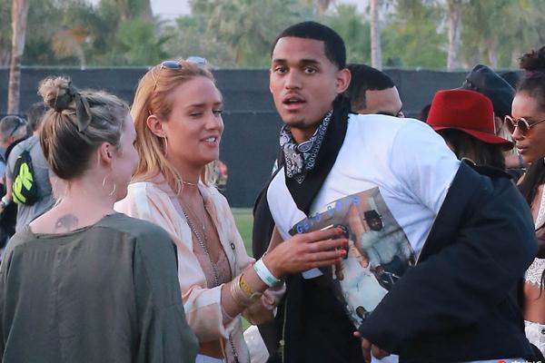 喜劇演員：馬赫雷斯應向C羅學習，后者在哪都有極高職業(yè)素養(yǎng)2025非洲杯                                                                2