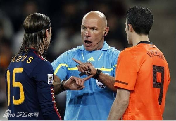 13球，伊爾迪茲21歲前意甲進球數(shù)并列尤文隊史第七位