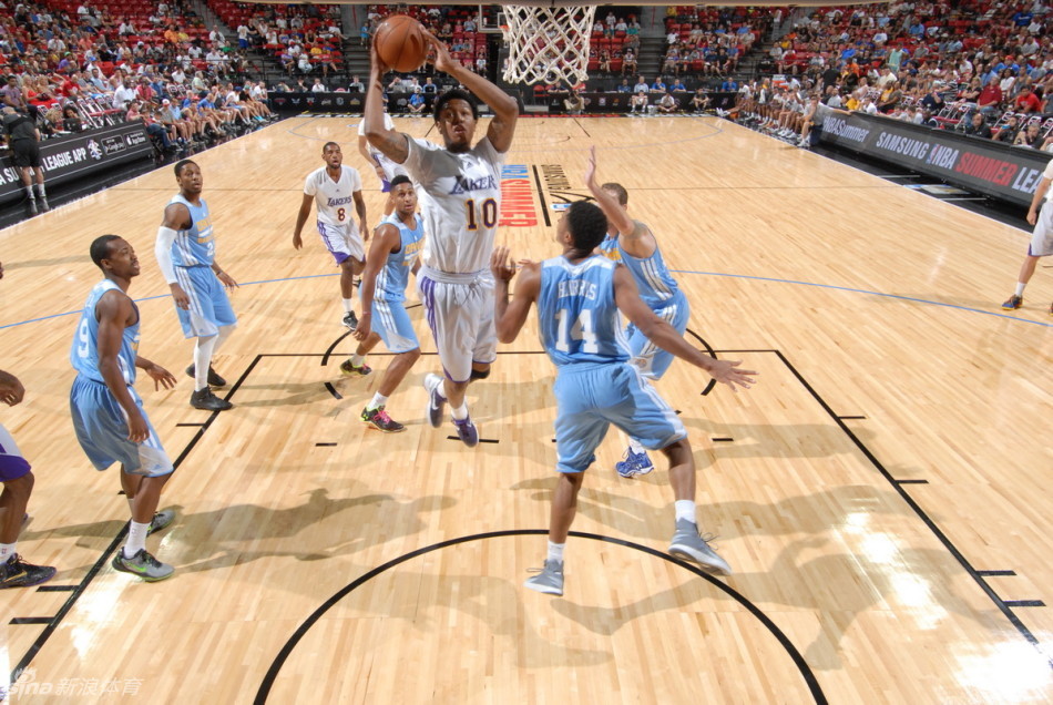 3換11！拓媒模擬：開拓者引進字母哥 送出小楊等5將+3首輪+3次輪