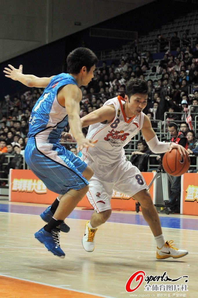 意媒：薩里已經(jīng)提出要求，希望拉齊奧在冬窗引進米蘭中場奇克