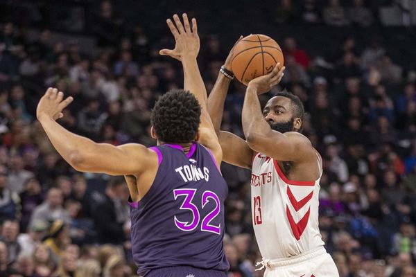 這都沒花？半場黃蜂三分21中10&命中率47.6% 猛龍20中2&命中率10%