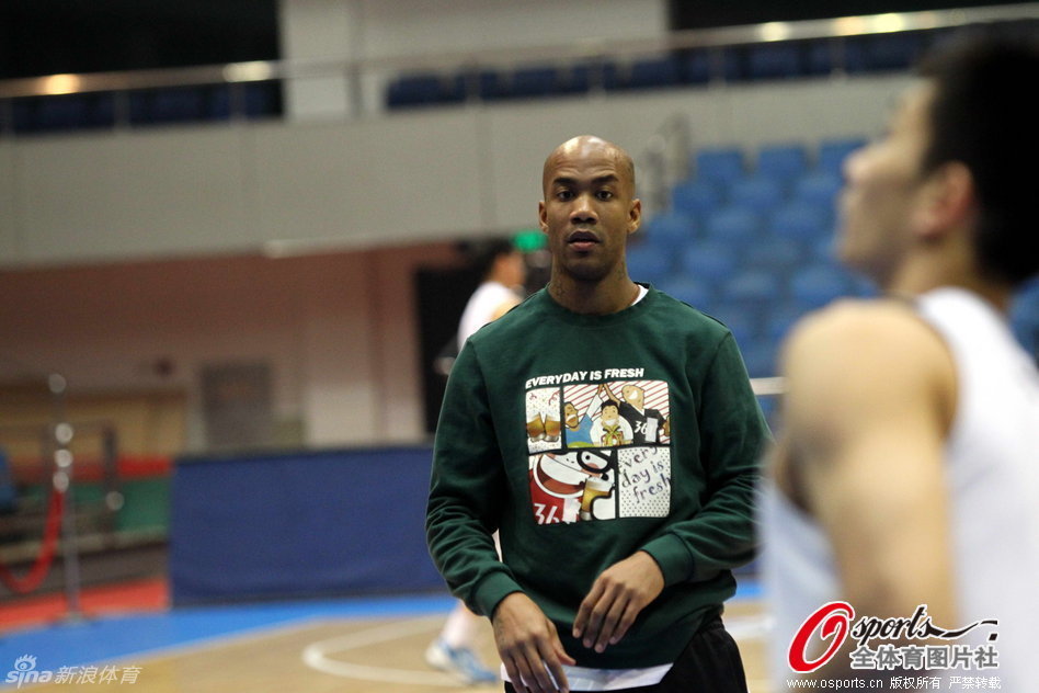 打最富裕的戰(zhàn)！杜克已經(jīng)拿下3位2026屆五星高中生+1位四星高中生