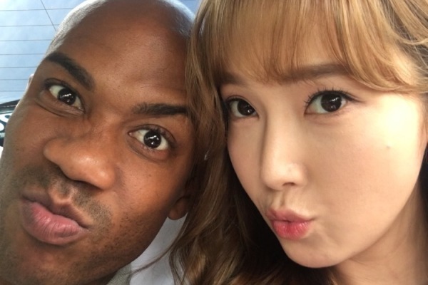 此前被湖人裁掉！黃蜂官宣簽下NCAA得分王埃里克