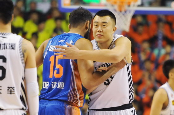 官方：巴里奧斯當選11月馬競隊內最佳球員