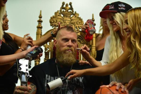 記者：吹楊的回報太低了 這也解釋了為何莫蘭特&三球還沒被交易