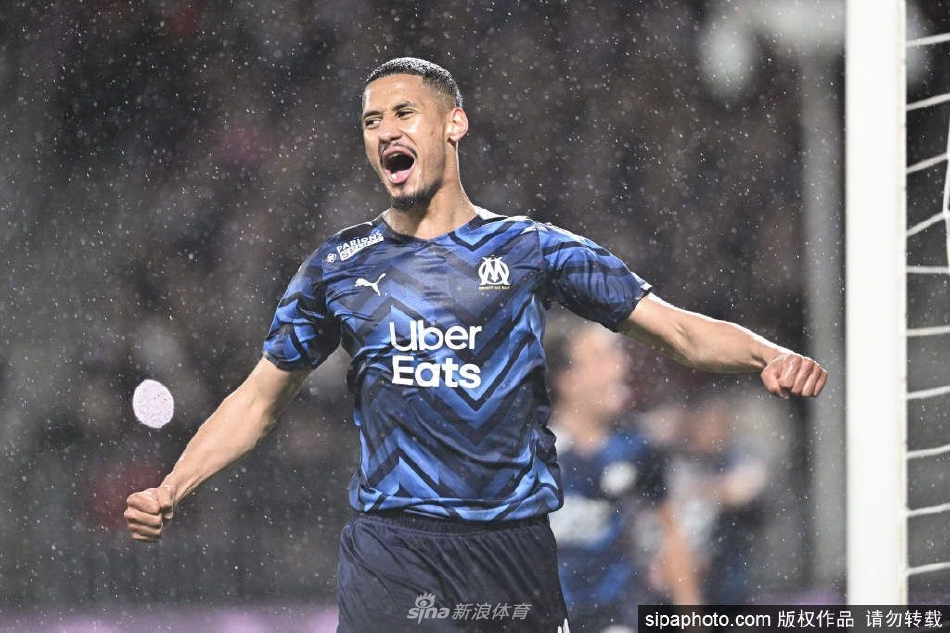 2026年01月8日 06:20:17懂球帝                 英超第21輪，布萊頓客場對陣曼城，下半場三笘薰破門為布萊頓扳平比分，成為第二位在英超對陣曼城進球的日本球員。此役客場對陣曼