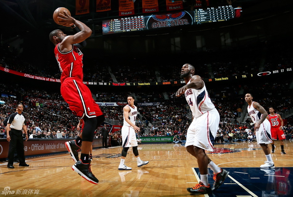 曼聯(lián)vs伯恩茅斯：姆伯莫搭檔庫尼亞，B費、卡塞米羅出戰(zhàn)