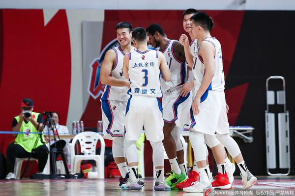 開季至今季后賽概率變化：湖人67→95% 猛龍50→84% 獨行俠61→8%