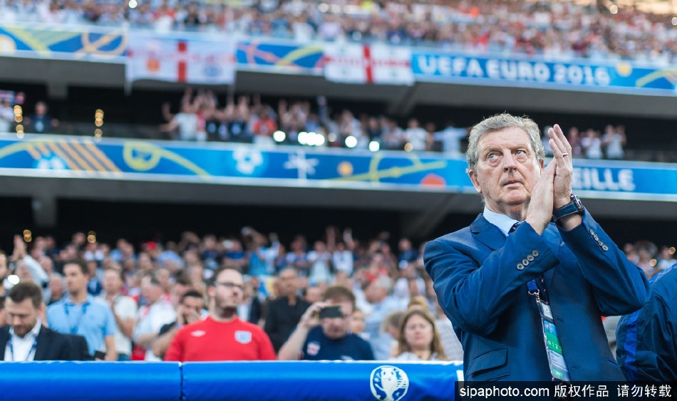 昔日羅馬太太團！托蒂前妻和德羅西前妻攜現(xiàn)任伴侶一起度假