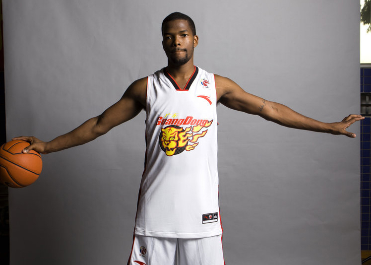 年薪360萬!米體：沃克向米蘭提出免簽+2年半&總稅后薪水900萬合同