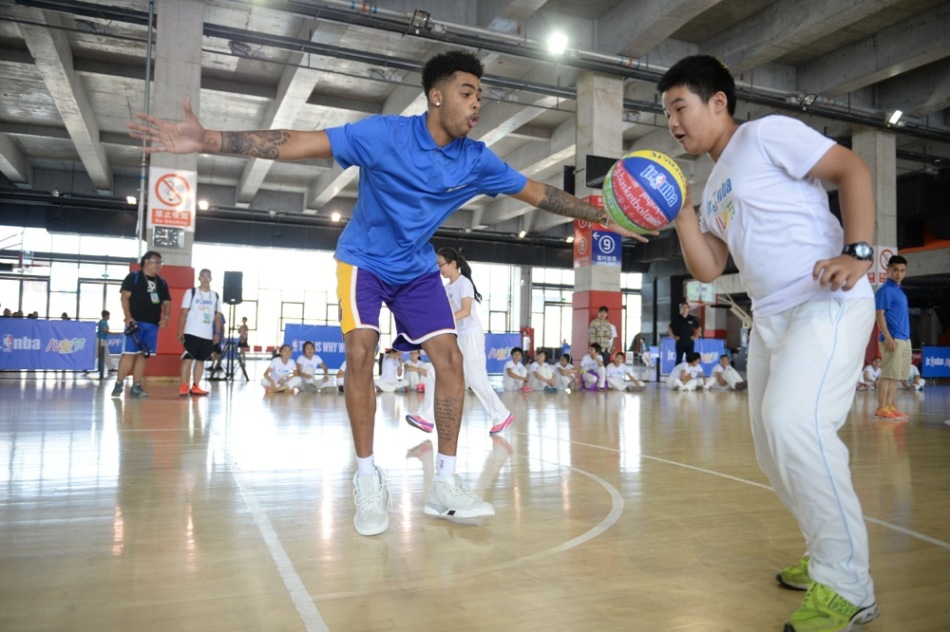 斯圖爾特談歡迎來到NBA時刻：訓練營防格里芬等內(nèi)線 讓我自我懷疑