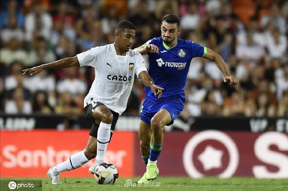 奪冠功臣！意超杯單場打進2球，內(nèi)雷斯是巴西球員第二人數(shù)說足球                                                                2025-1