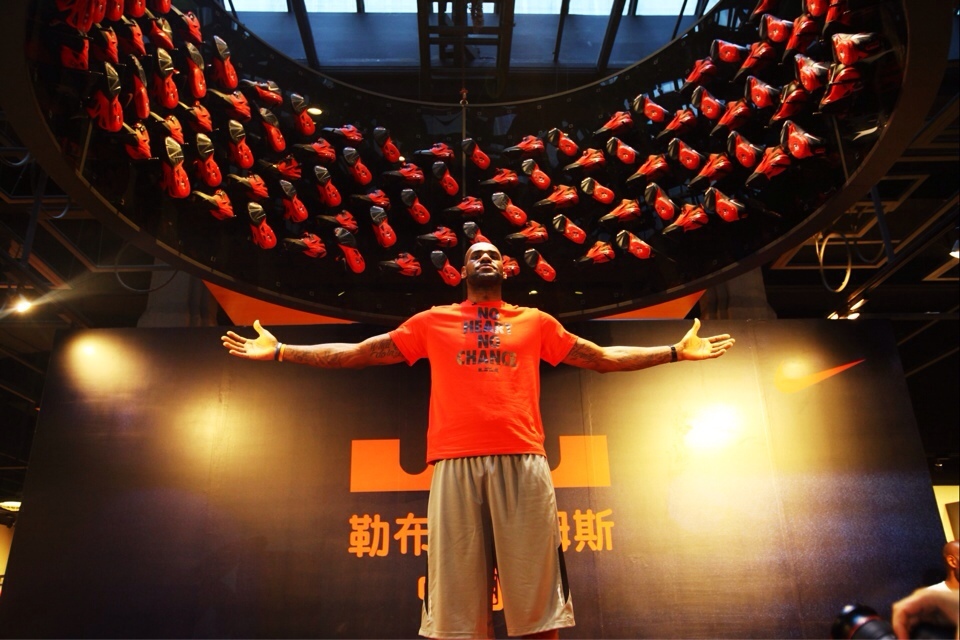 喜劇演員：馬赫雷斯應向C羅學習，后者在哪都有極高職業(yè)素養(yǎng)