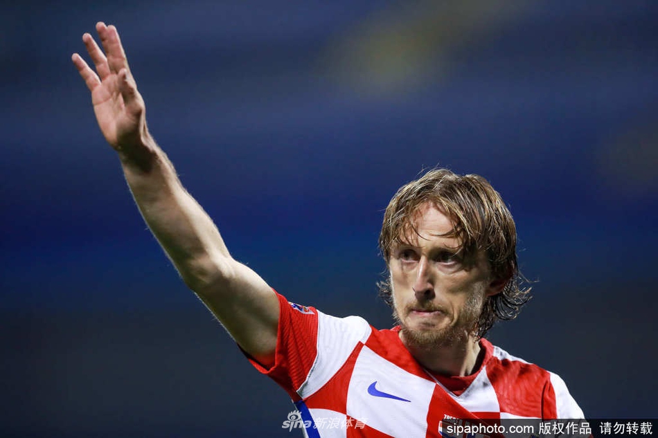 第45+1分鐘，伊爾迪茲突破低射破門梅開二度，尤文2