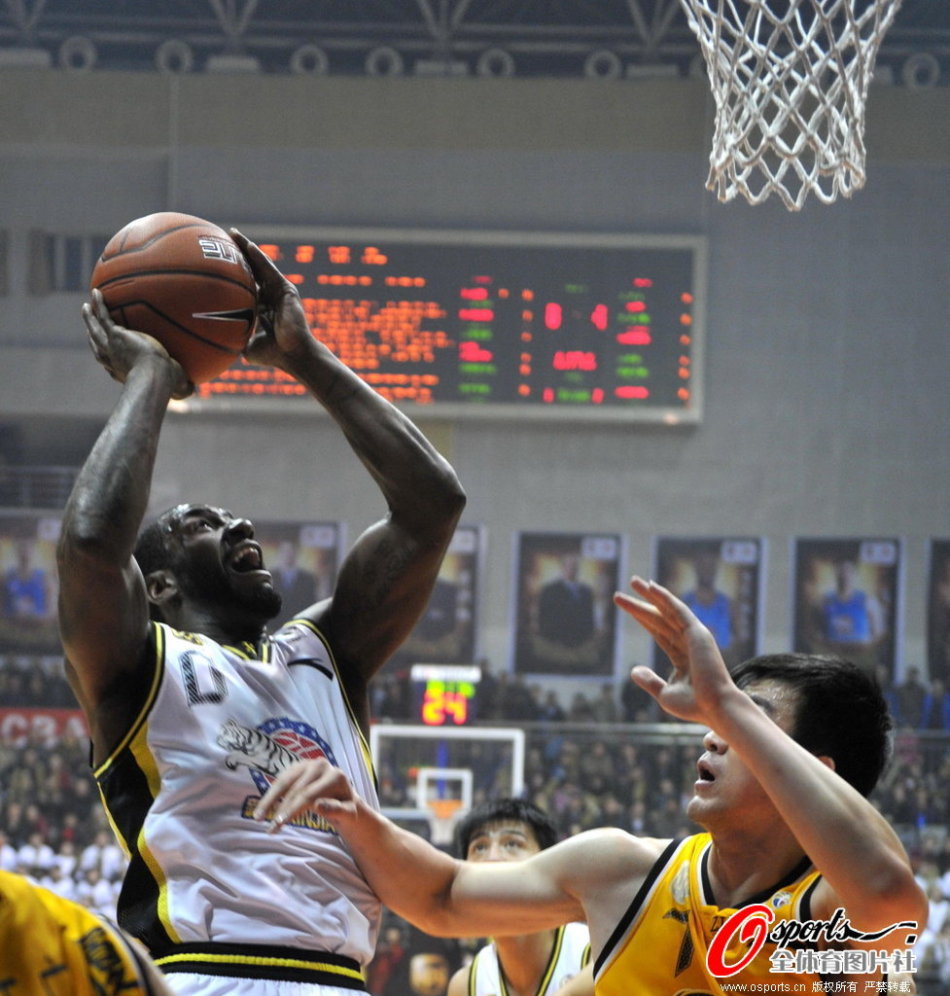 10年金球獎？斯內(nèi)德：我至今仍為此難過，那年我三冠&已傾盡所有2025-07-23 18:15足球西甲皇家馬德里巴塞羅那梅西北京時間07月23日訊 現(xiàn)年41歲的荷蘭傳奇球星斯內(nèi)德，近日接受了W