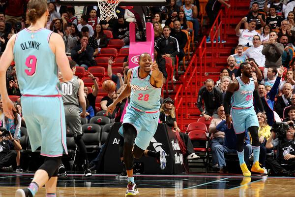 不如現(xiàn)在頒獎？萊比錫5輪丟7分還排第2，拜仁本輪后至多11分領跑