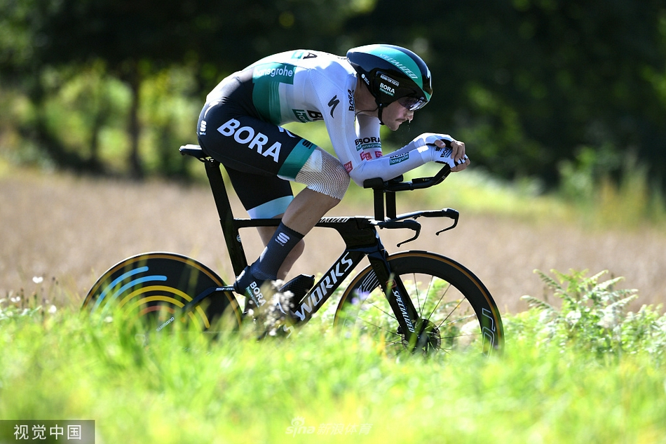 希門尼斯英超11次罰點全中，命中率與亞亞·圖雷并列聯(lián)賽歷史第一