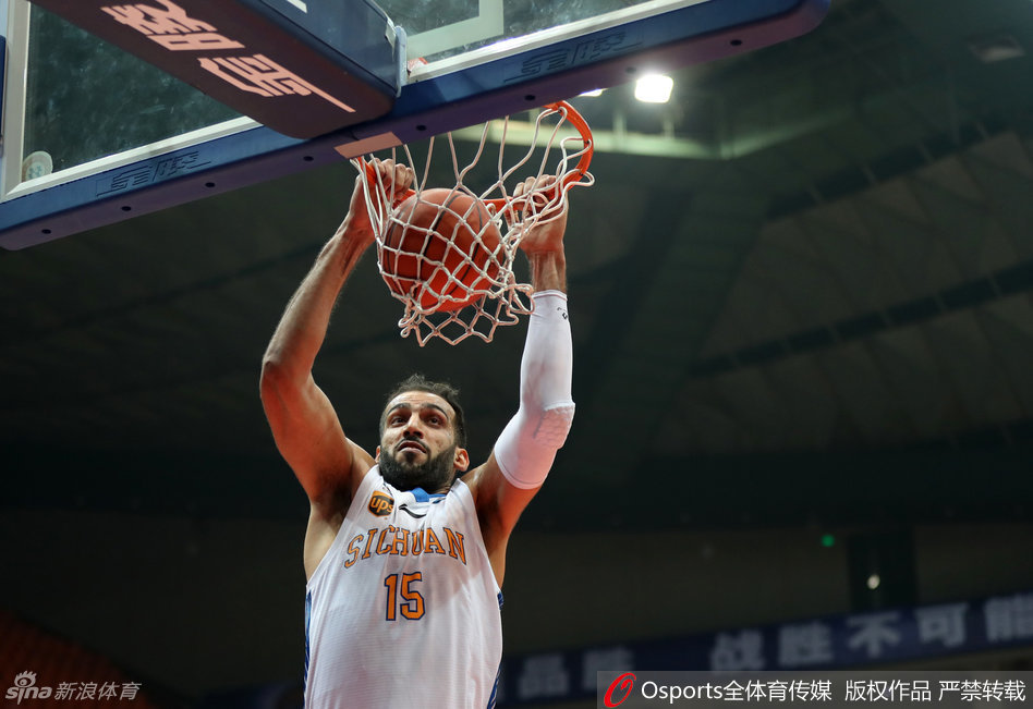 太陽報：阿莫林慈父般關懷拉門斯 希望他成為曼聯(lián)的庫爾圖瓦