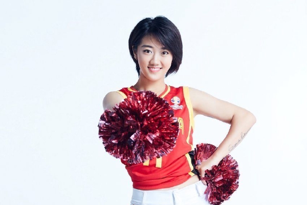 內(nèi)雷斯斷球+精彩小角度破門完成雙響，那不勒斯再下一城