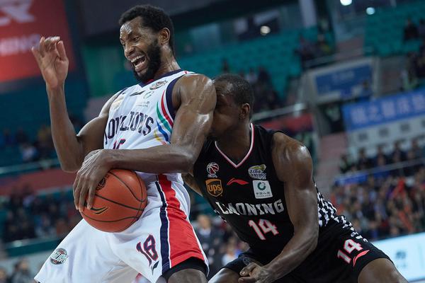 這還是安菲爾德嗎??利物浦0