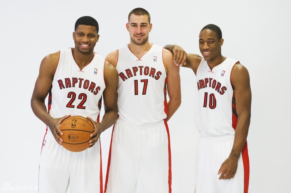 本賽季薪資前十球隊中，僅綠軍尼克斯湖人掘金目前戰(zhàn)績前十