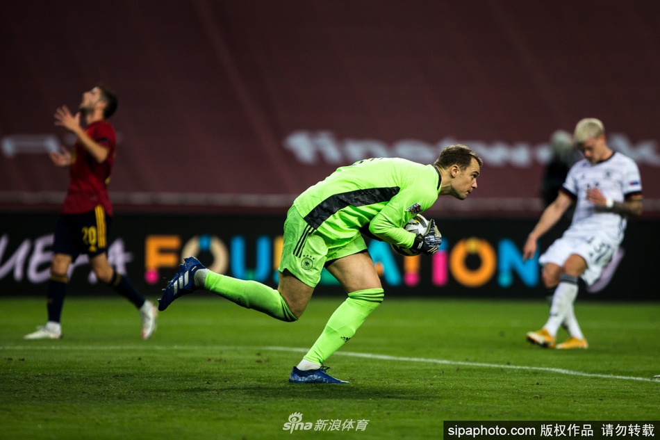 巴爾達諾：只要維尼修斯能找回狀態(tài)，他會重新贏得皇馬球迷的掌聲