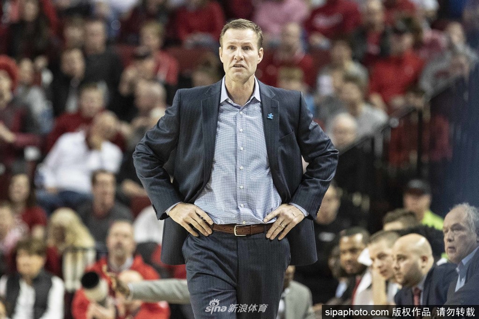 三打？水晶宮本賽季社區(qū)盾+英超都贏利物浦，兩隊下月聯(lián)賽杯交鋒