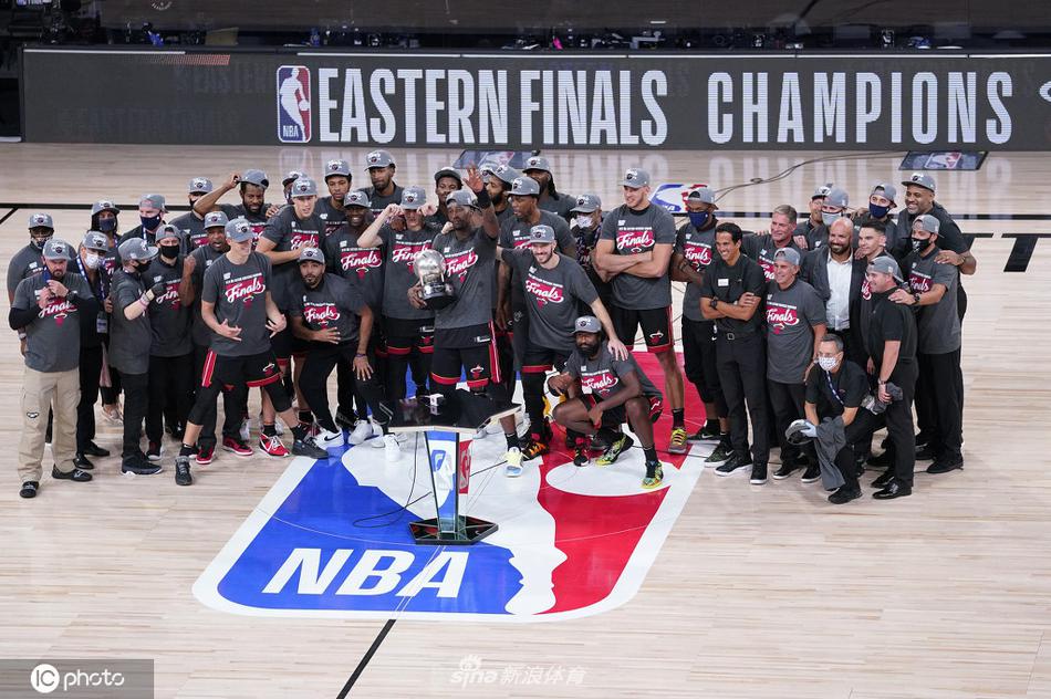 1粒進球1次關鍵傳球，阿德耶米當選多特2