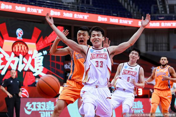 誰才是GOAT？UFC冠軍：現(xiàn)在變了，我選C羅因為他是人類