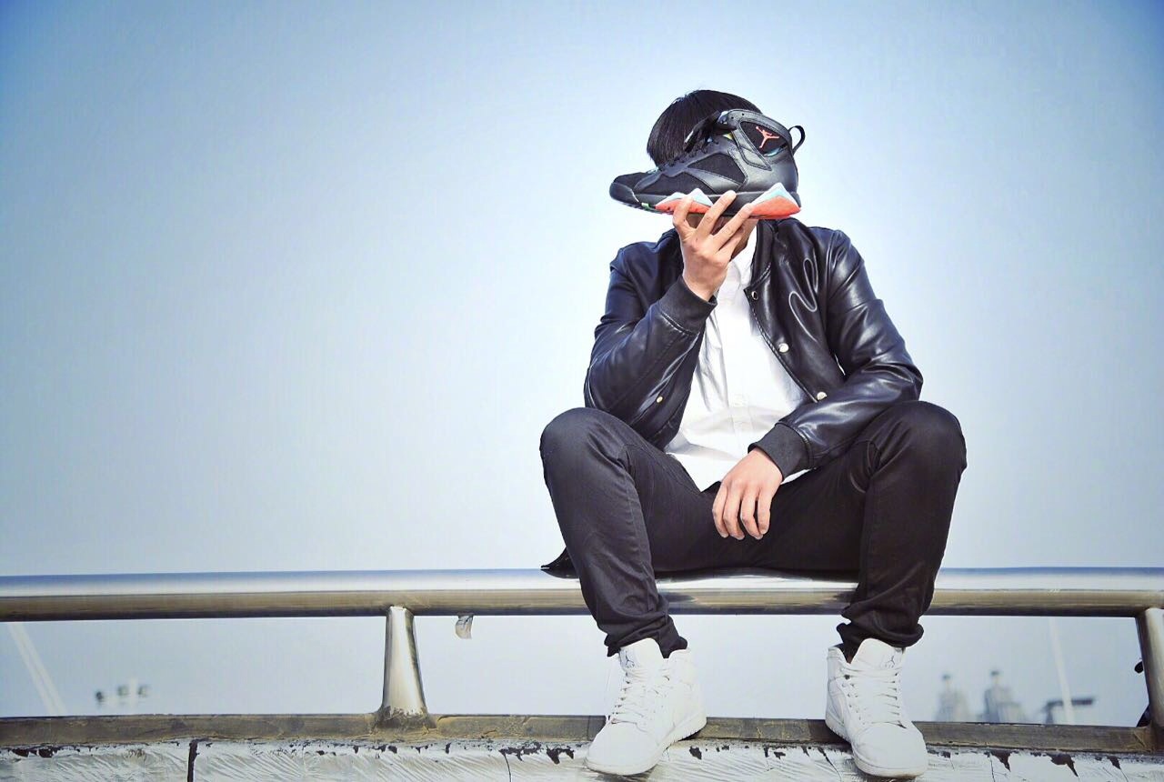 [流言板]亞布塞萊進攻與多爾特頭部相撞后球出界，亞布塞萊表情痛苦