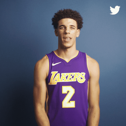 新秀配合！19號秀特拉奧雷反擊騷氣背傳 27號秀沃爾夫要扣被犯規(guī)