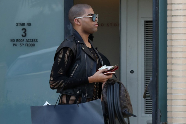 要加時了？8號秀杰明空位三分助籃網(wǎng)扳平比分！末節(jié)還剩4.9秒！