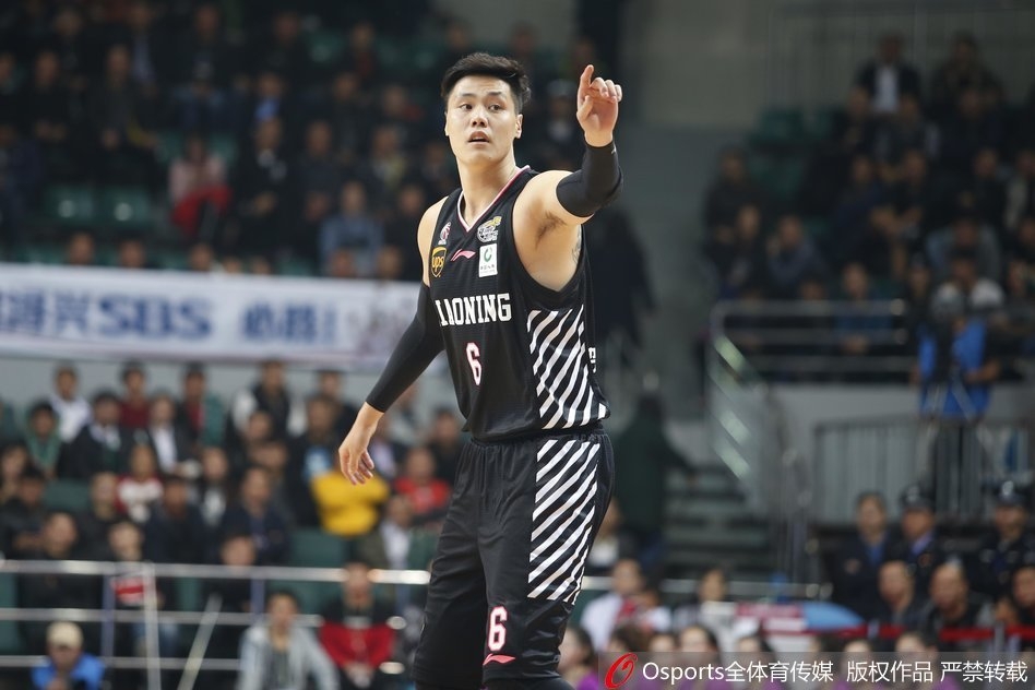 有夢就來湖人大舞臺！活塞小將薩瑟本賽季此前共得7分 今天砍19分