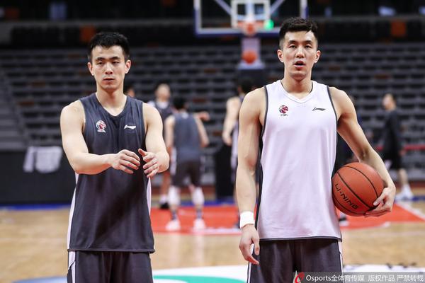 向僵尸開炮聯(lián)動傭兵王珊珊技能詳解