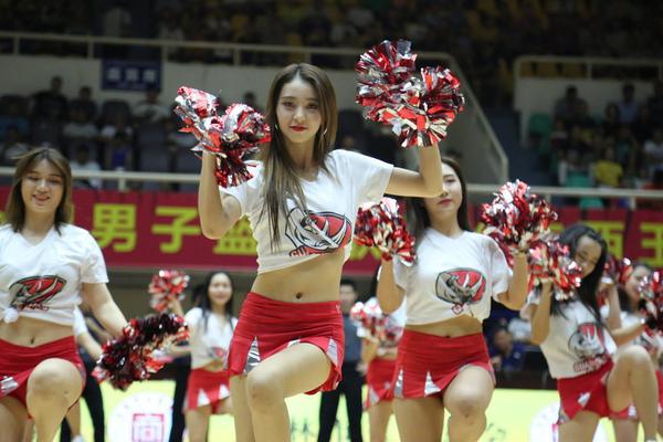 恩里克：2025年是巴黎歷史性的一年 我們可以開心度假了