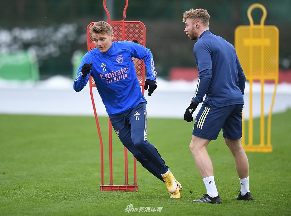 太陽報：阿莫林慈父般關懷拉門斯 希望他成為曼聯(lián)的庫爾圖瓦