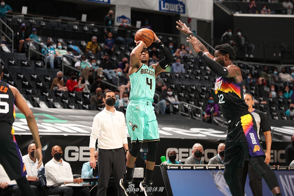 外媒：奧莫與亞泰的合同還有一年，能否隨隊征戰(zhàn)中甲還是未知