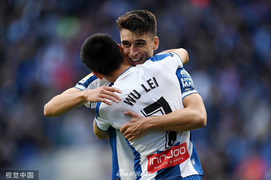 [流言板]班凱羅全場8投5中，得到20分8籃板6助攻1封蓋