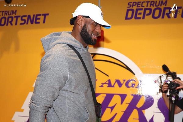 羅體：卡納瓦羅年薪400萬歐，是全球收入第四高的國家隊主帥