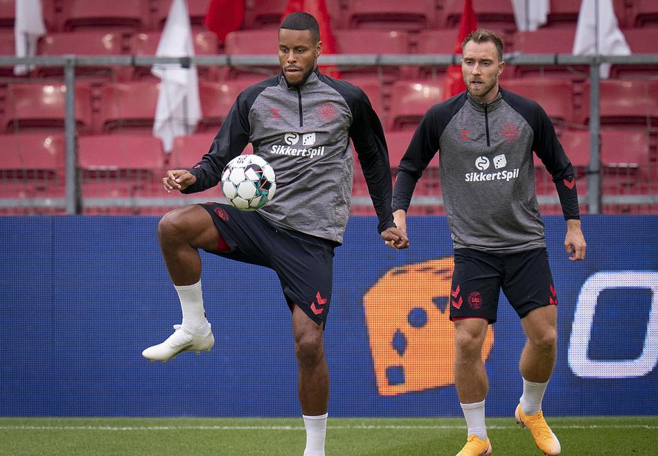 杰倫·約翰遜40+10+5本季聯(lián)盟唯二前鋒&比肩字母哥 后者兩次做到