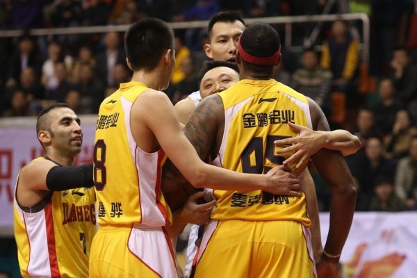 要加時了？8號秀杰明空位三分助籃網(wǎng)扳平比分！末節(jié)還剩4.9秒！