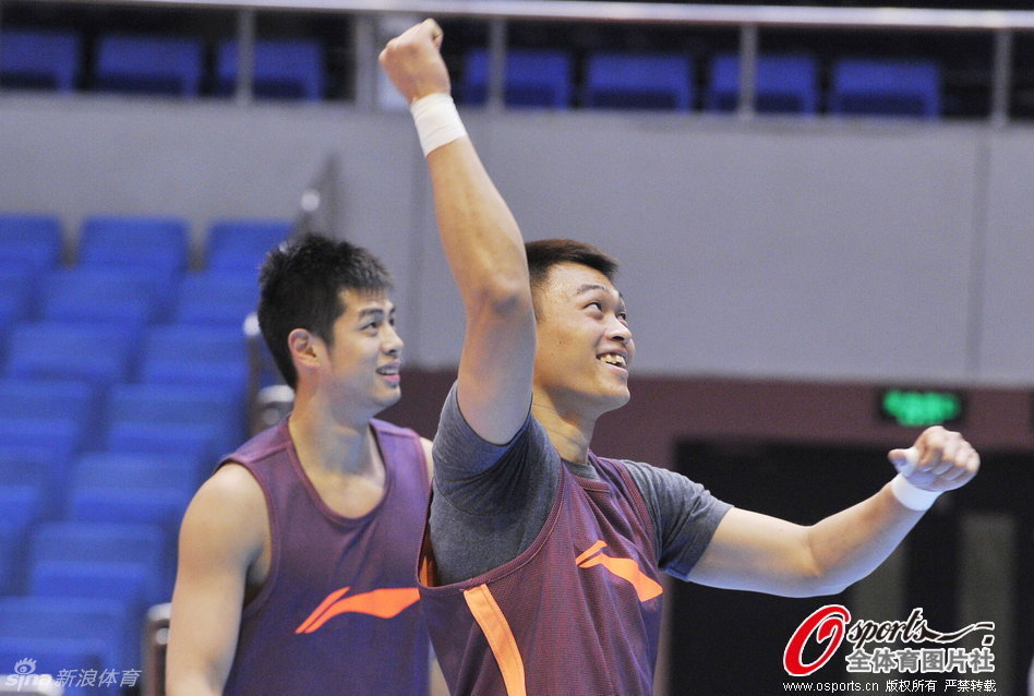 每體：巴薩今日完成本周最后一次訓練，弗里克因私事缺席