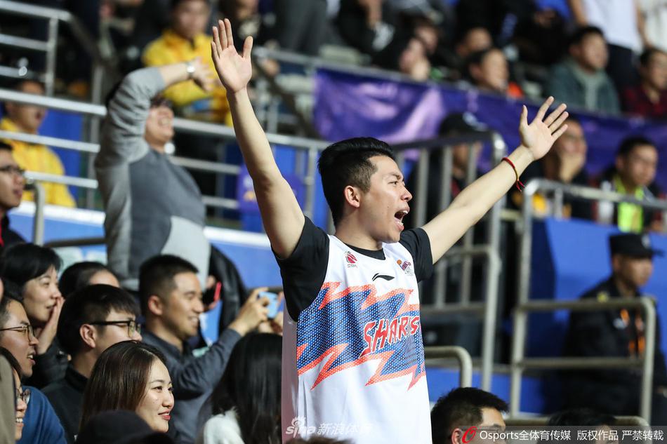 手起燈亮！奎克利用“利拉德同款”高難度三分1.6秒絕殺黃蜂！