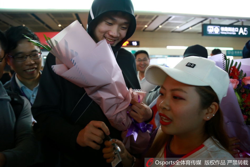 裁判官方解釋昨日庫茲馬爭議動作：吹罰正確，不是二運