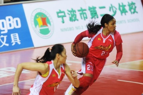 塞爾吉尼奧：萊奧必須面向球門；希望恩昆庫能盡快融入